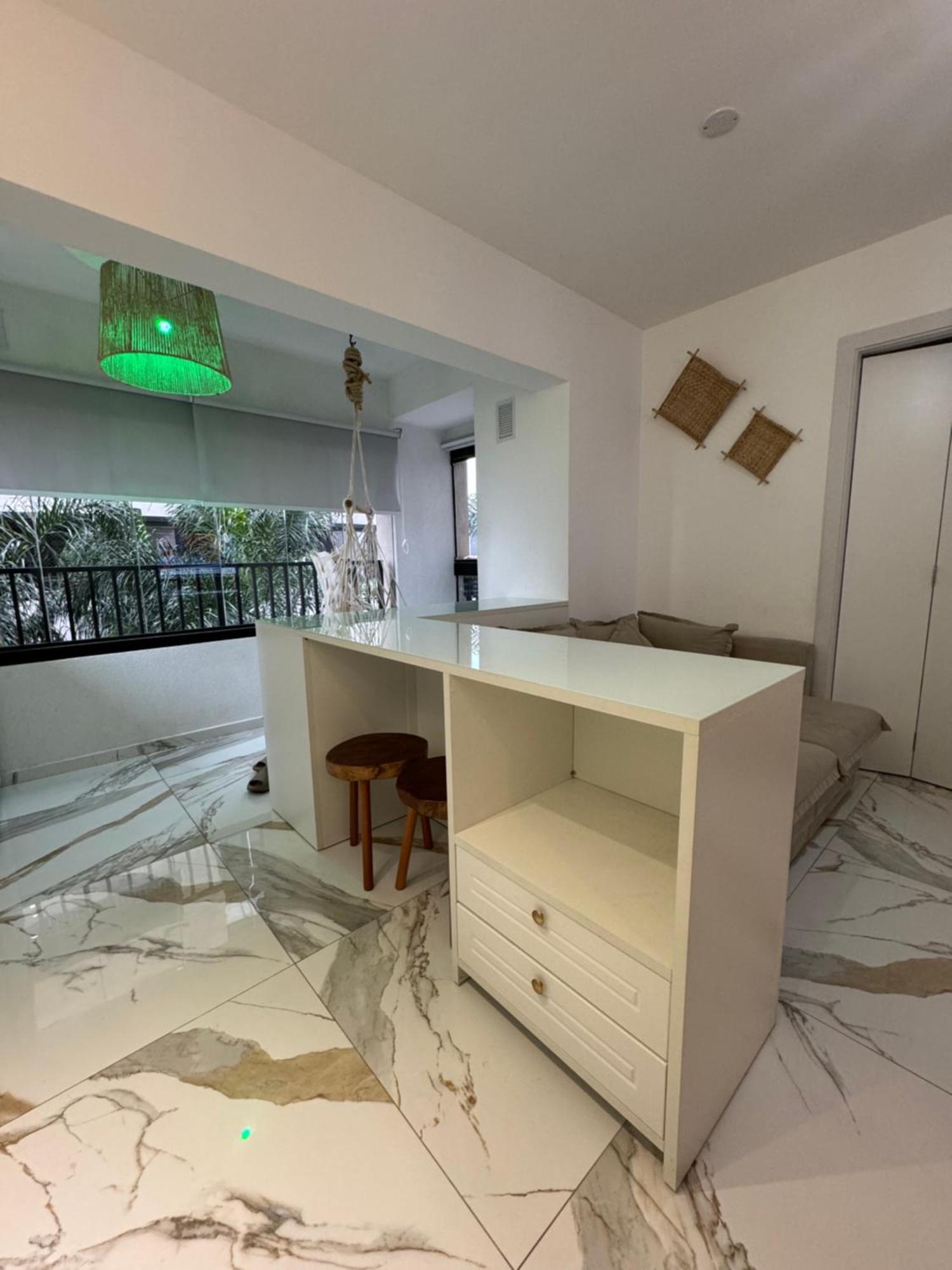 Em Centro Apartamento *